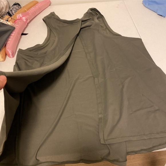 Open back tank - army green colour - Picture 4 of 5